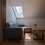 Bianco Laskowa - זאטור
