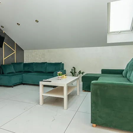 Bianco Laskowa - Apartment *